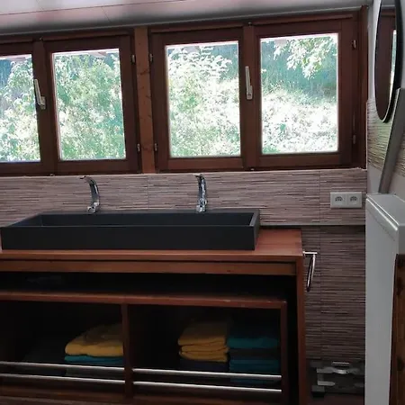 Holiday home Sous Le Tilleul *